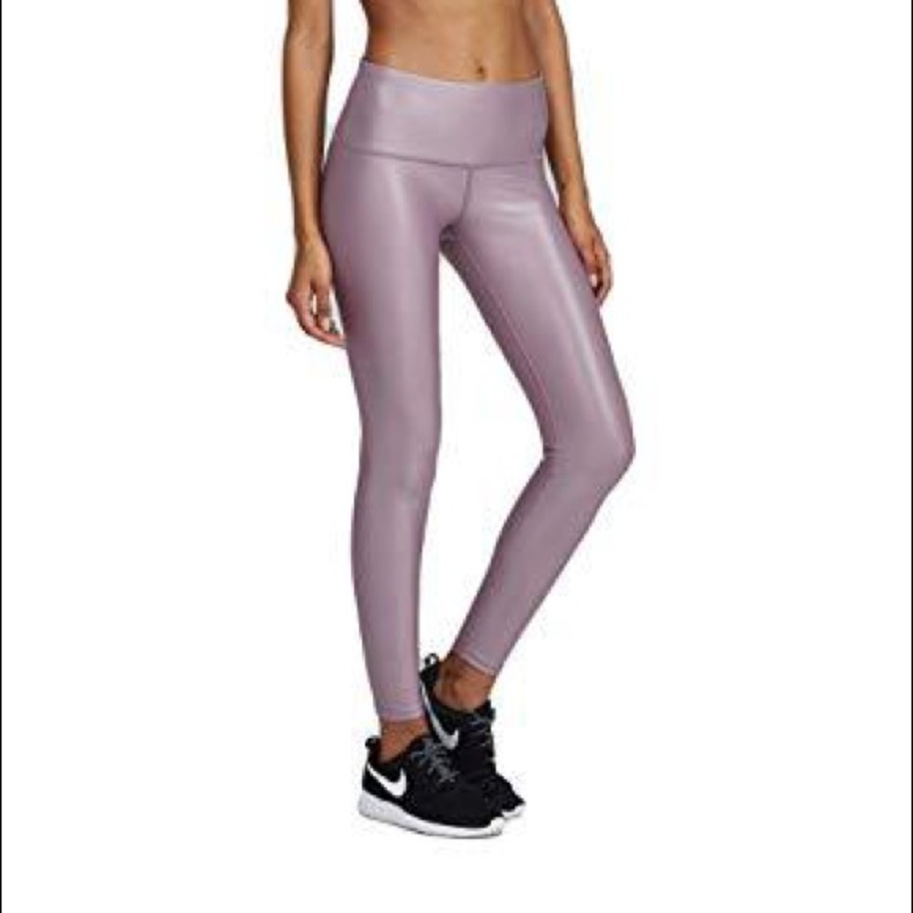 Noli Yoga NWT liquid leggings lavender.